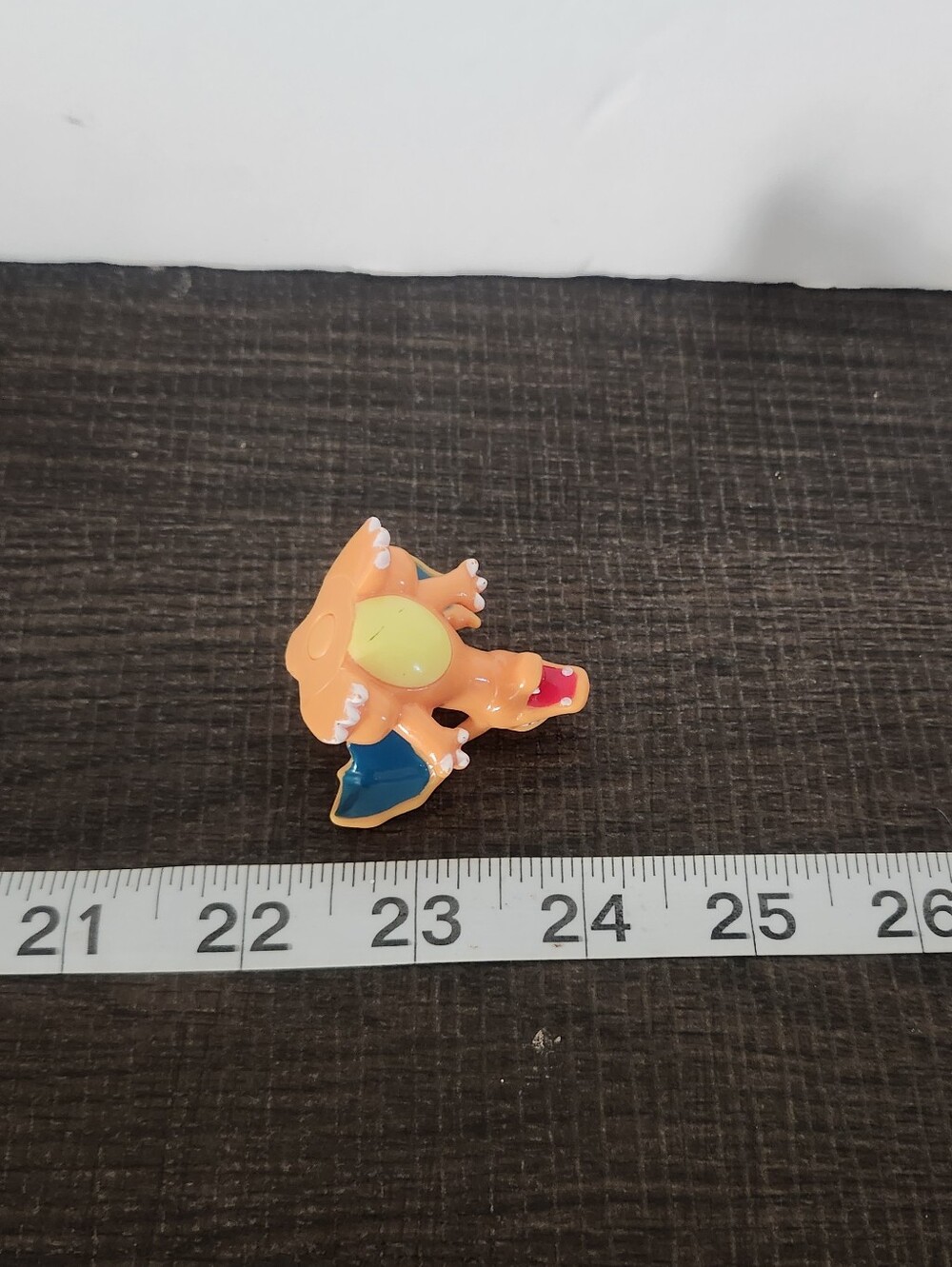 Charizard - Picture 3 of 7